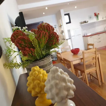 Dimora Maqueda * Палермо